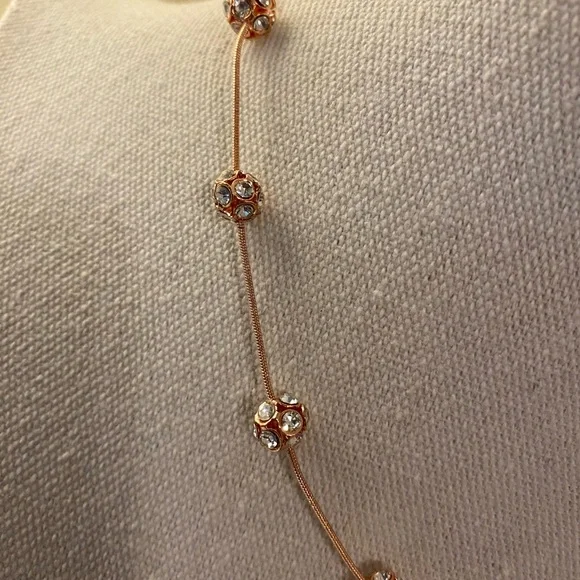 Simply Vera Wang NWT - Rose Gold Station Necklace - Women Jewelry - Picture 2 of 7